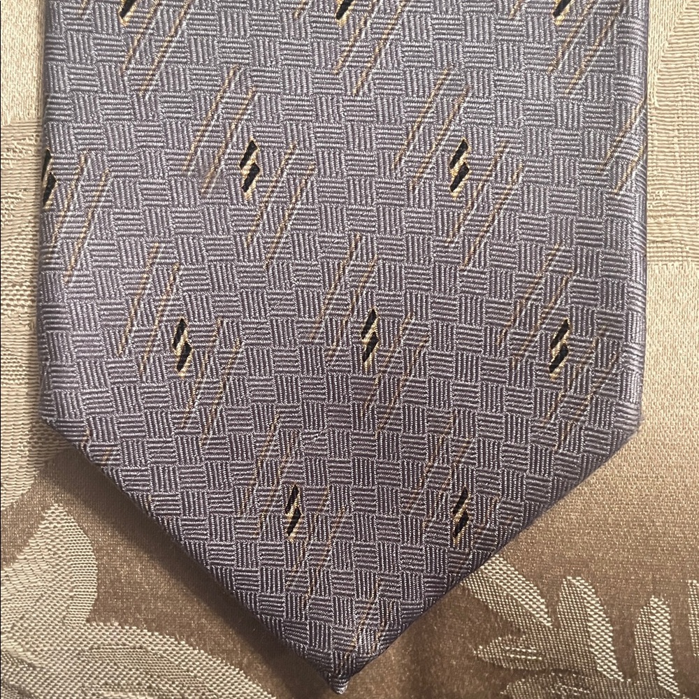 Bill Blass Gray and Gold Patterned Tie